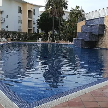 Encosta Da Orada Αλμπουφέιρα