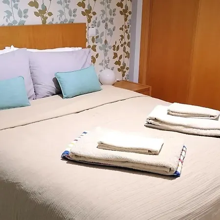 Encosta Da Orada * Αλμπουφέιρα